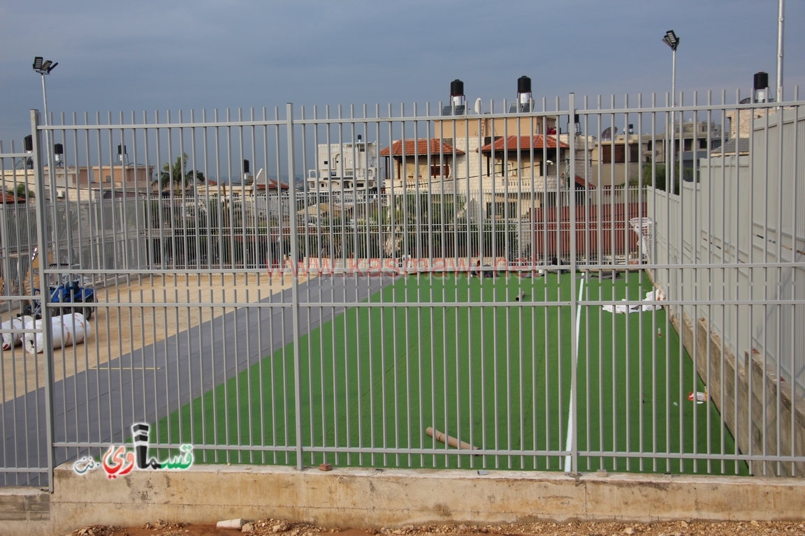 فيديو: المرحلة الاخيرة من الملعب السنتيتي الجديد والرئيس عادل بدير  سنُقيم في كل حي من احياء البلدة ملعبا بهذه المعاير 